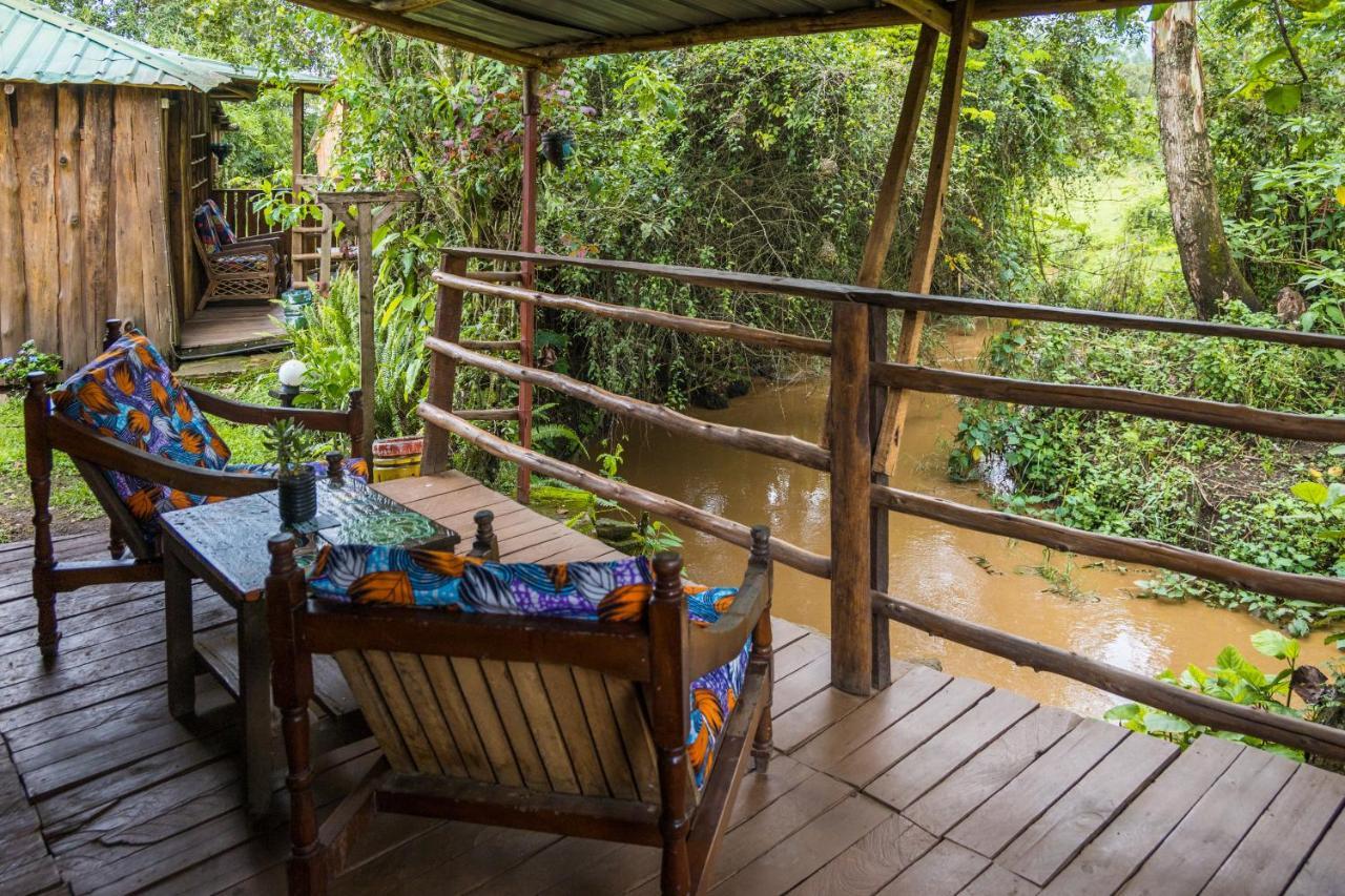 Kalitusi Backpackers Hostel&Campsite Fort Portal Bagian luar foto