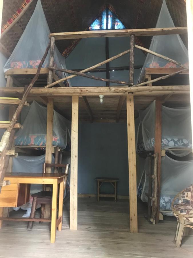 Kalitusi Backpackers Hostel&Campsite Fort Portal Bagian luar foto