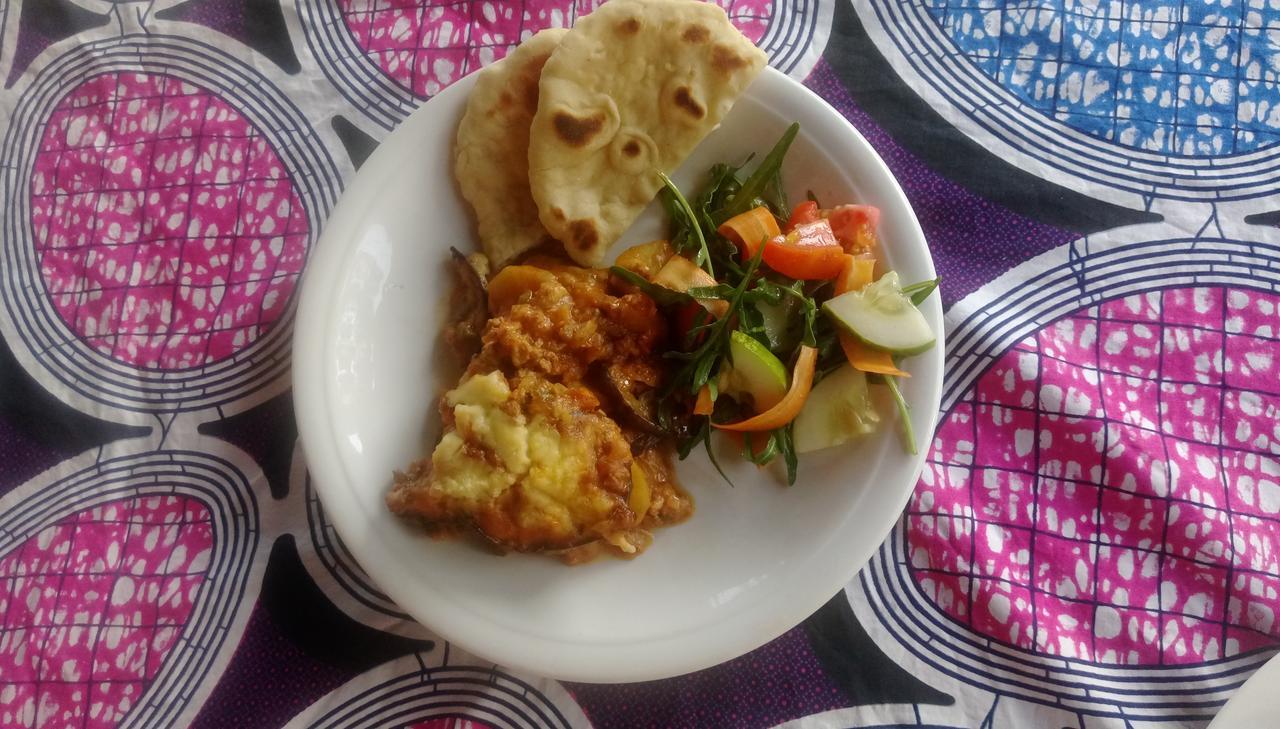 Kalitusi Backpackers Hostel&Campsite Fort Portal Bagian luar foto